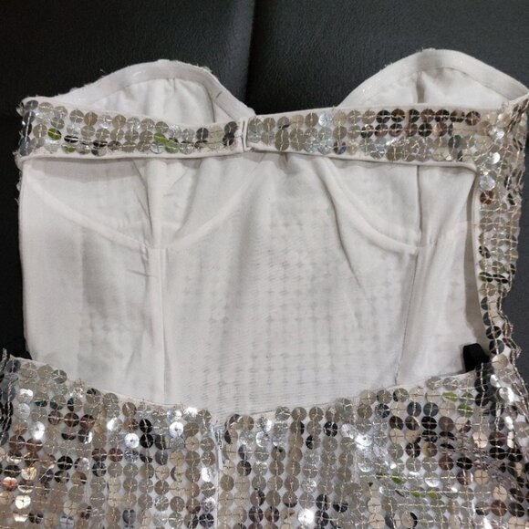 💥CHIC & SEXY💥Revolve MAJORELLE Strapless Bodycon Midi Dress in Silver Sequin - Picture 13 of 16